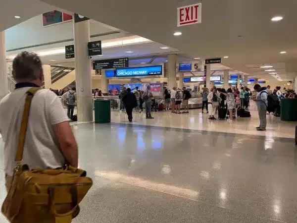 5 tips to hire car service near Chicago midway airport