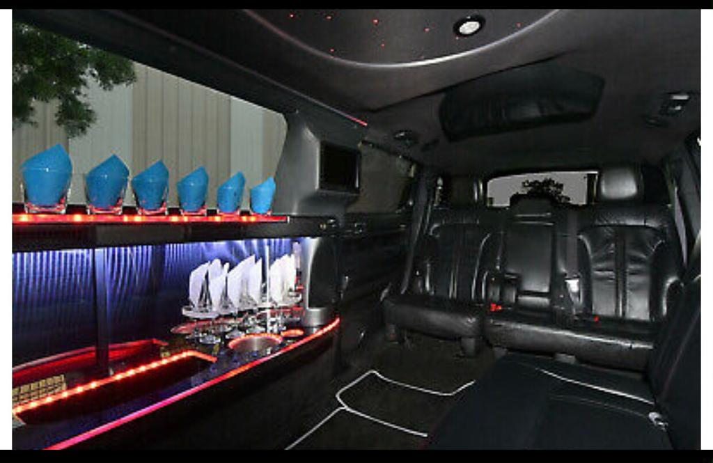 14 Passenger Limo And Party Bus