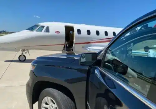 Find Ride Service to Airport with Black Car Everywhere