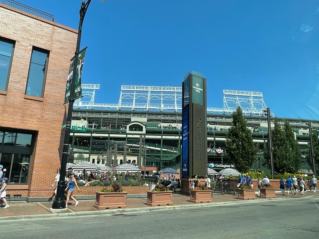 Wrigley Field Transportation