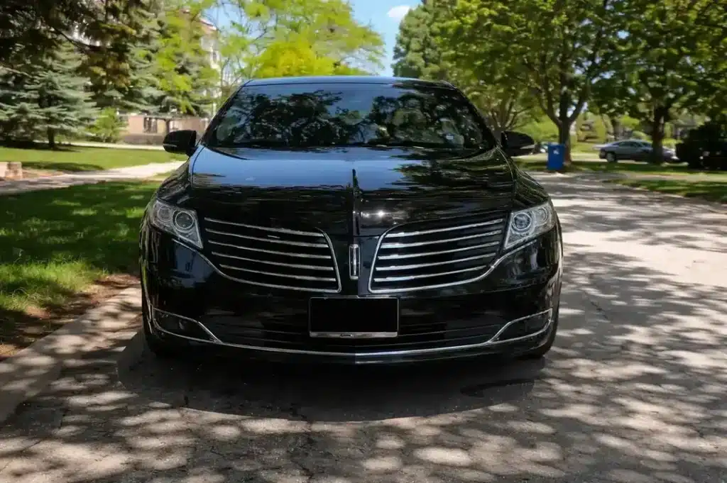 Lincoln MKT Sedan