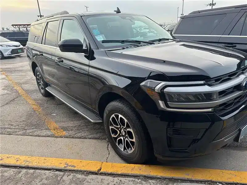 Black Ford Expedition