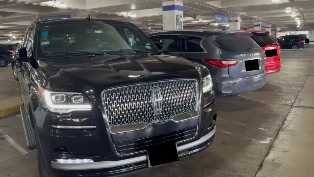 Lincoln Navigator Beautiful Exterior