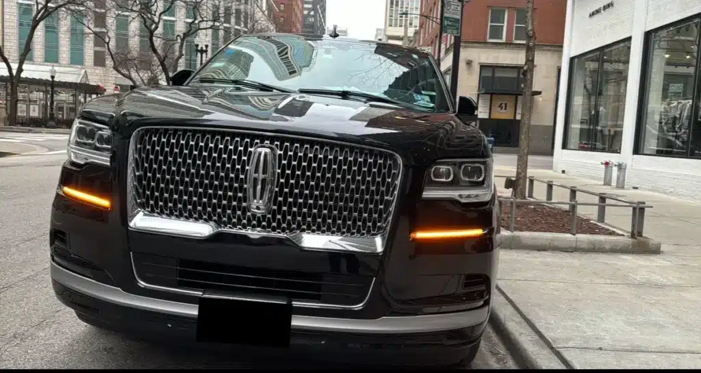 luxury lincoln navigator service