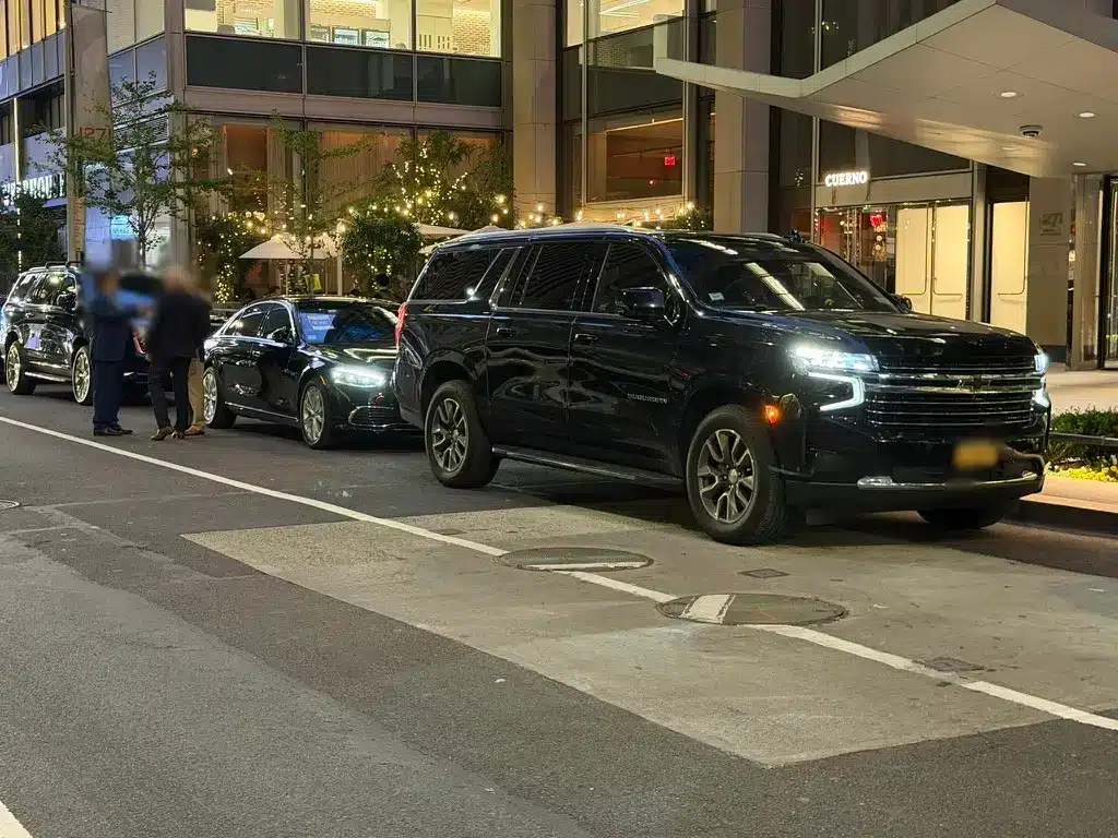 SUV luxury pickup point